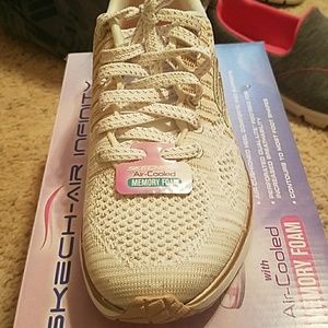 Skech Air Infinity By Sketchers Stand Out Nwt